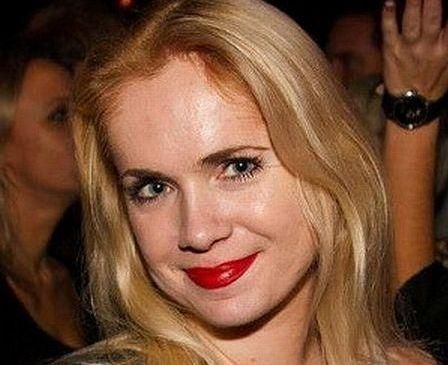 У Києві почали шукати зниклу журналістку (Фото) У Києві почали шукати зниклу журналістку (Фото)