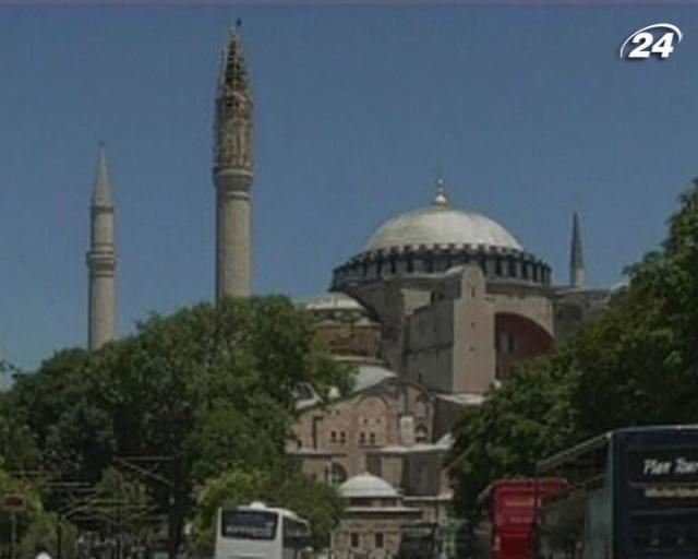 Беспорядки в Турции существенно не повлияли на поток туристов