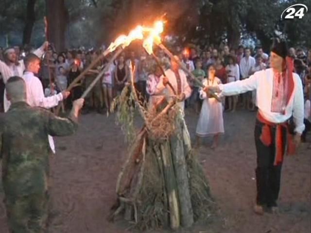 Старовіри на Хортиці відзначили день літнього сонцестояння