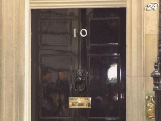 Прем'єр-міністр Великобританії зекономить на охороні дверей
