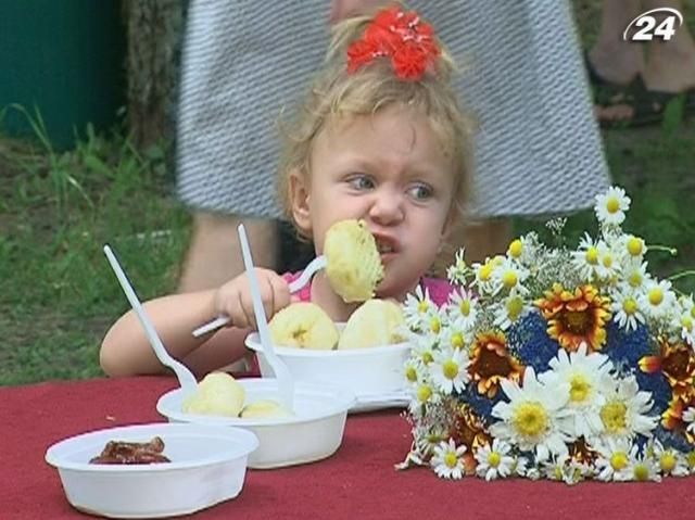 В Полтаве состоялся Праздник украинской галушки В Полтаве состоялся Праздник украинской галушки