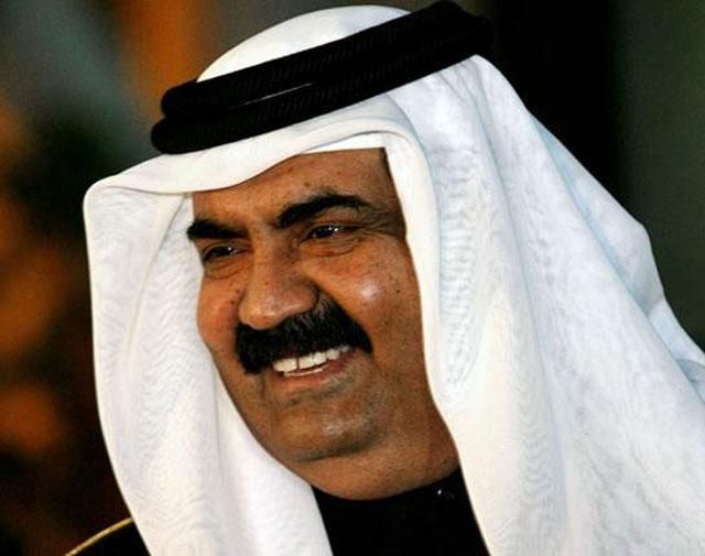 Эмир Катара отрекается от престола в пользу сына Эмир Катара отрекается от престола в пользу сына