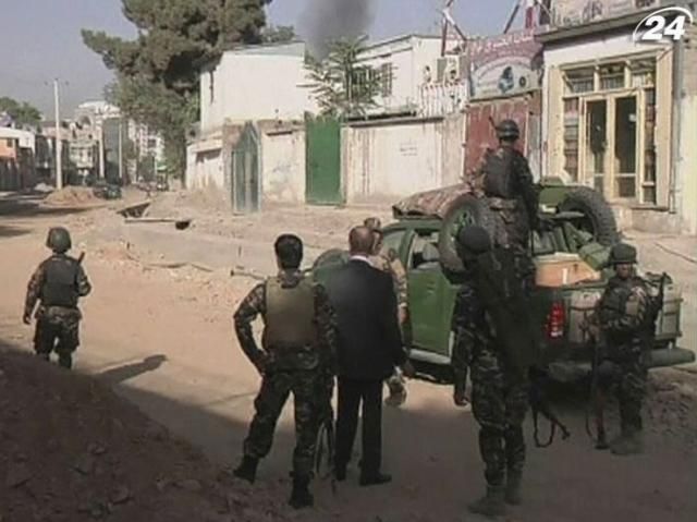 В Афганістані таліби атакували президентський палац В Афганістані таліби атакували президентський палац