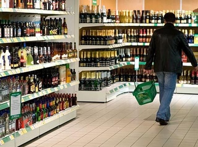 Нардепи пропонують втричі вищі акцизи на слабоалкогольні напої 