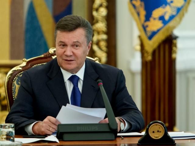 Янукович чиновникам: Не чекайте, коли люди почнуть кричати 