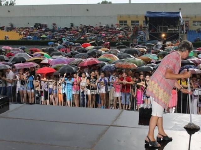 На День Конституции - дожди по всей Украине На День Конституции - дожди по всей Украине