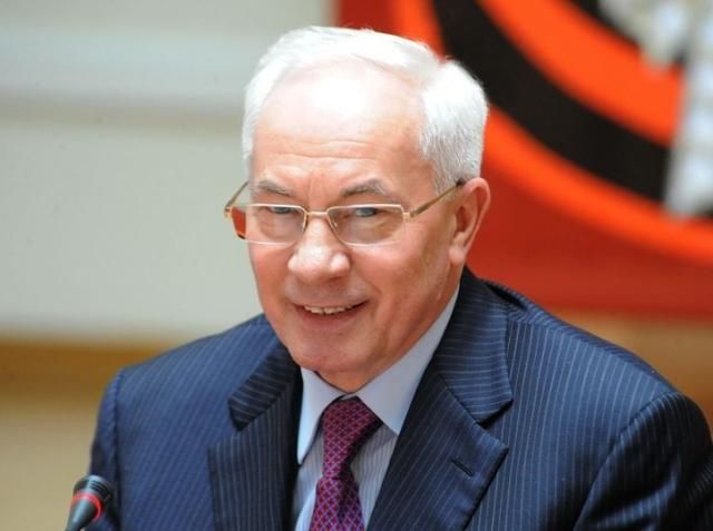 Азаров оцінив роботу "гостей" Тимошенко - Кокса і Кваснєвського Азаров оцінив роботу "гостей" Тимошенко - Кокса і Кваснєвського