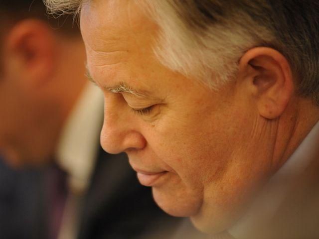 Українці найменше довіряють Симоненкові Українці найменше довіряють Симоненкові