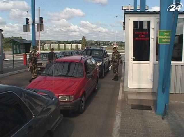 Украинцам будет труднее зарегистрировать авто в Польше