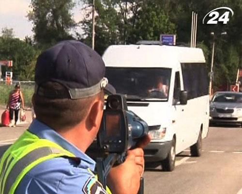 Підсумки тижня: Українці їздять у напіврозвалених маршрутках, а за кермом - нетверезі водії