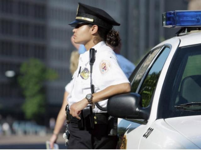 В Нью-Йорку невідомий влаштував стрілянину на вечірці: 7 людей поранені В Нью-Йорку невідомий влаштував стрілянину на вечірці: 7 людей поранені