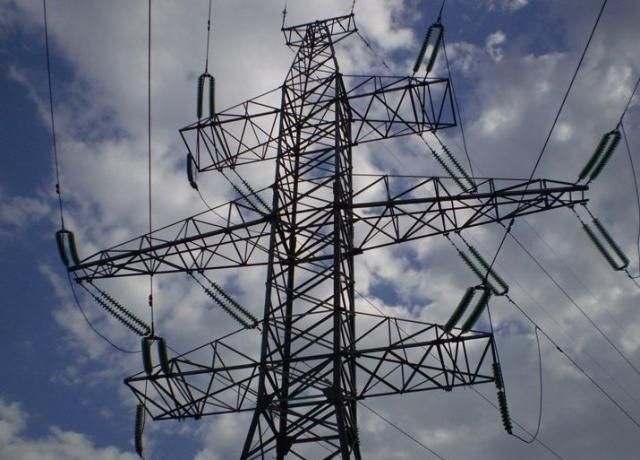 На юге Украины ночью штормило: обесточены 60 населенных пунктов На юге Украины ночью штормило: обесточены 60 населенных пунктов