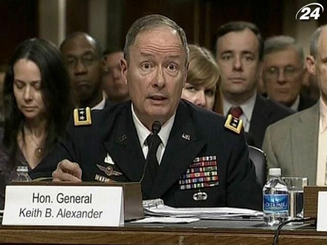 США відмовилися публічно обговорювати скандал з прослуховуванням США відмовилися публічно обговорювати скандал з прослуховуванням