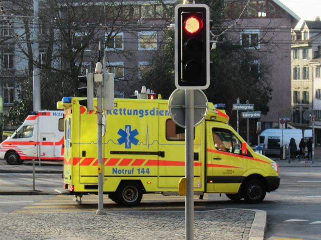 В Швейцарії розбився вертоліт. Весь екіпаж загинув В Швейцарії розбився вертоліт. Весь екіпаж загинув