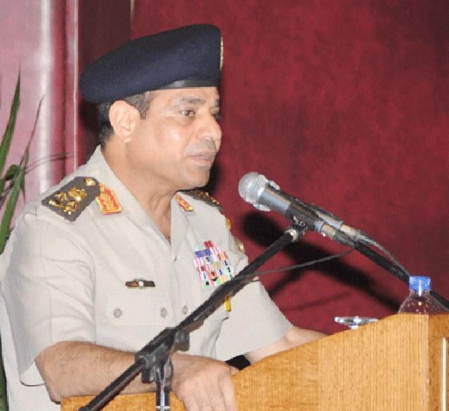Армия Египта угрожает вмешаться в конфликт между властью и народом