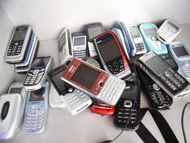 20 лет назад в Украине был осуществлен первый звонок по мобильному