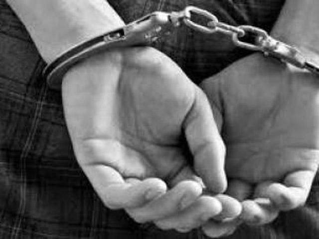 Чоловік задушив і викинув в очерет приятельку за апельсин Чоловік задушив і викинув в очерет приятельку за апельсин