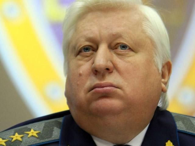 Пшонка требует до конца недели отчета от руководителей МВД и СБУ б изнасиловании во Врадиевке