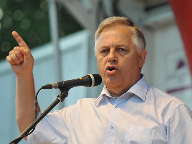 Симоненко: Переговори з Росією від імені України ведуть олігархи Симоненко: Переговори з Росією від імені України ведуть олігархи