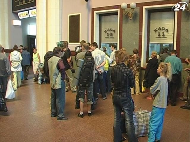 Вокзальные кассы оборудовали регистраторами, чтобы выследить спекулянтов Вокзальные кассы оборудовали регистраторами, чтобы выследить спекулянтов