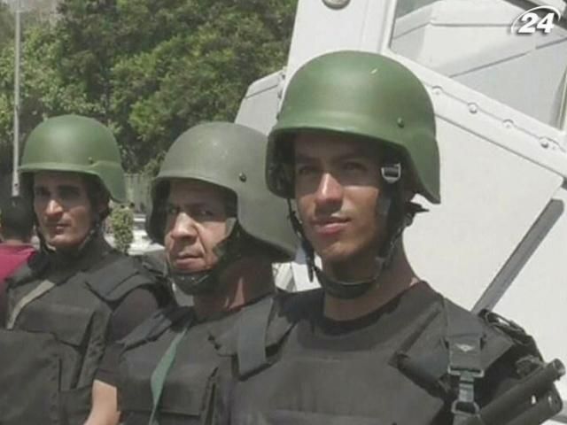 Армія Єгипту усунула від влади президента країни Армія Єгипту усунула від влади президента країни