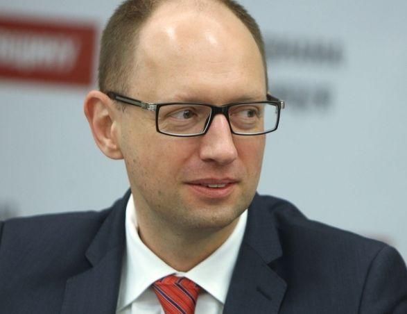 Яценюк подає зустрічний позов проти Клюєва Яценюк подає зустрічний позов проти Клюєва