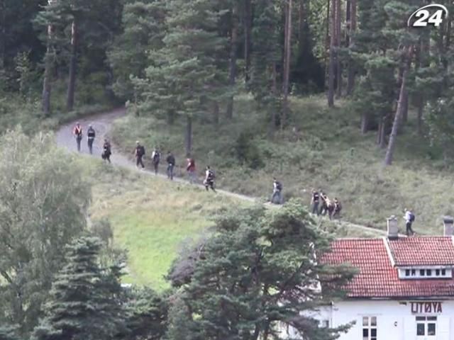 У Норвегії відновив роботу табір, де вчинив стрілянину Брейвік У Норвегії відновив роботу табір, де вчинив стрілянину Брейвік