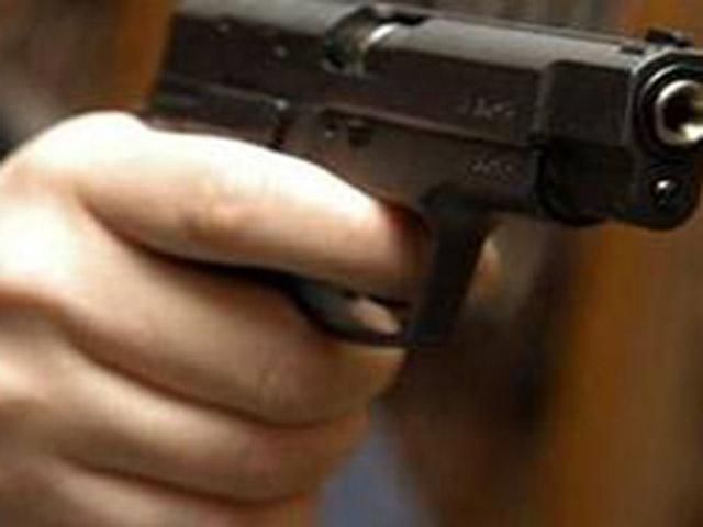 На Прикарпатті хлопець прострілив своєму другові легеню На Прикарпатті хлопець прострілив своєму другові легеню