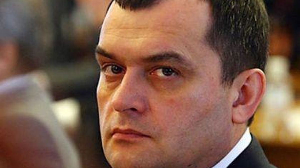Захарченко обіцяє покарати усіх, хто приховував злочин у Врадіївці