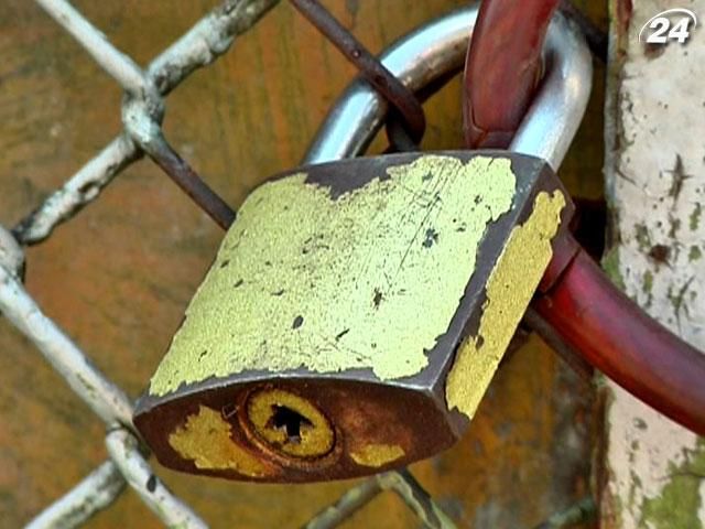 Запущенный дом во Львове стал пленом для детей Запущенный дом во Львове стал пленом для детей