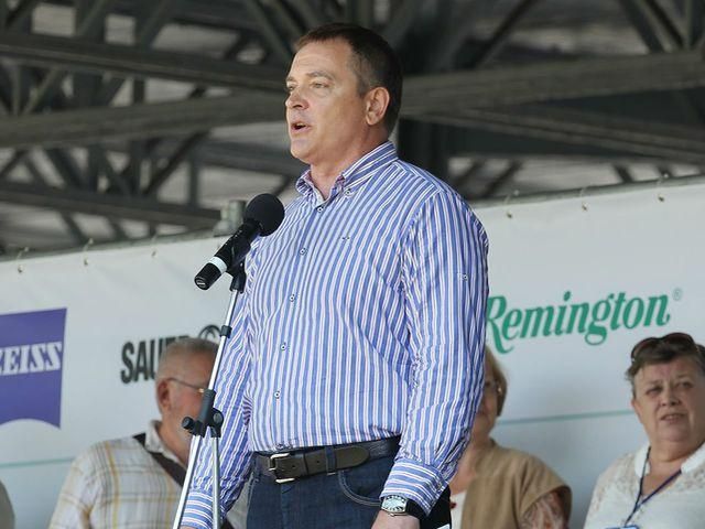 Колесніченко відкрив виставку собак Колесніченко відкрив виставку собак