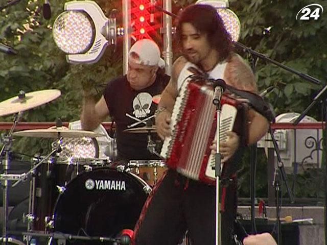 Столичное Спивоче поле принимает этно-фестиваль - "Країна Мрій" Столичное Спивоче поле принимает этно-фестиваль - "Країна Мрій"