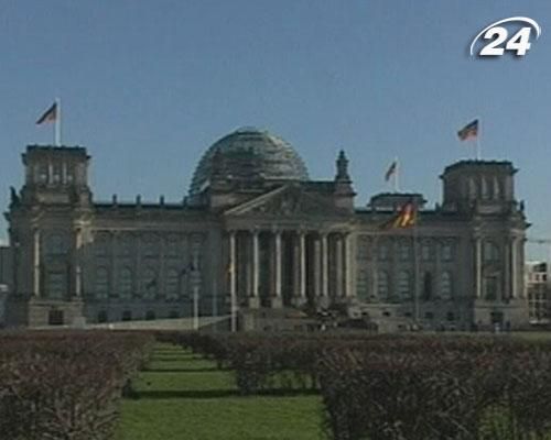 Германия сотрудничает с США в рамках программы слежения, - Сноуден