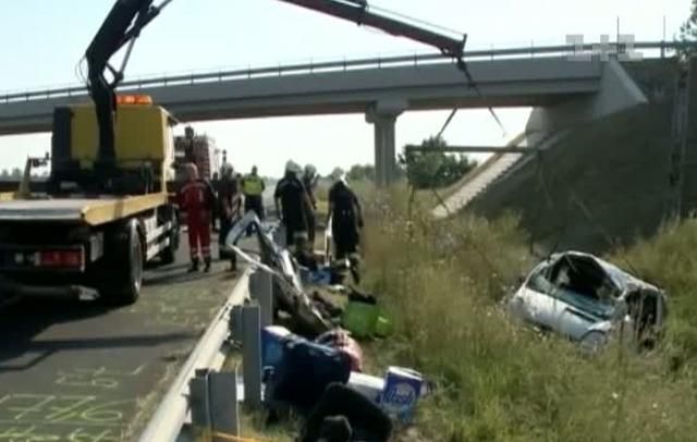 Українці, що постраждали в ДТП в Угорщині, досі в лікарні Українці, що постраждали в ДТП в Угорщині, досі в лікарні