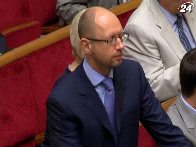 Опозиція наполягає на позачерговій сесії влітку Опозиція наполягає на позачерговій сесії влітку