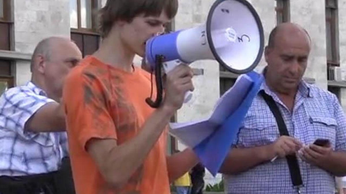 В Донецке протестовали против произвола милиции В Донецке протестовали против произвола милиции