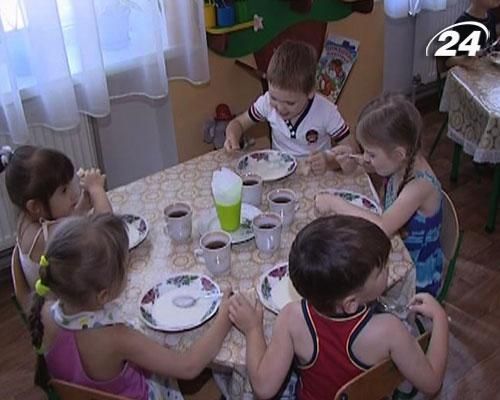 Крупным планом: Кто ответит за отравление наших детей Крупным планом: Кто ответит за отравление наших детей