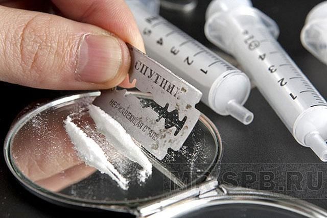 28-летний милиционер задержан по подозрению в торговле наркотиками