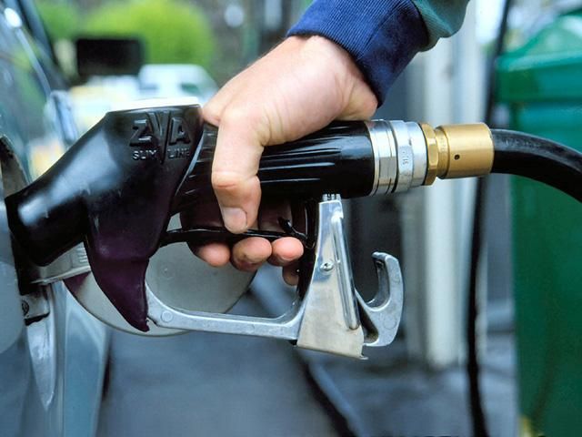 У міліції купили бензину на майже 300 мільйонів гривень У міліції купили бензину на майже 300 мільйонів гривень