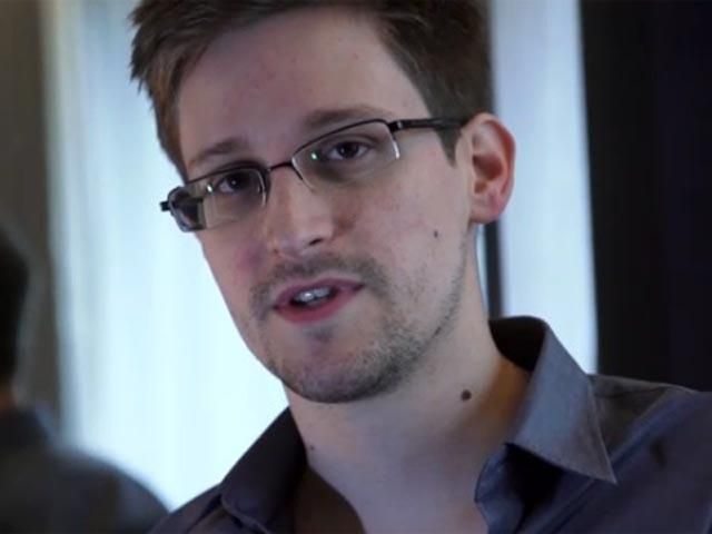 Сноуден хочет остаться в России