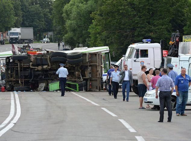 Ймовірний винуватець ДТП під Москвою на допиті нічого не сказав 