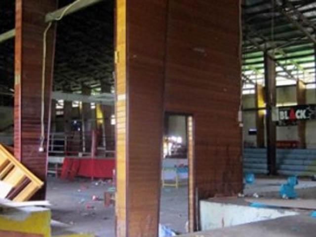 Почти 20 человек погибли в давке после боксерского поединка Почти 20 человек погибли в давке после боксерского поединка