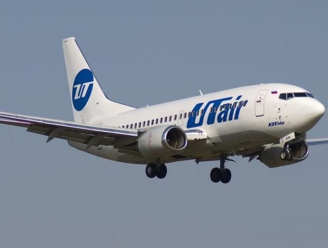 В аэропорту "Киев" Boeing-737 выкатился за пределы взлетной полосы