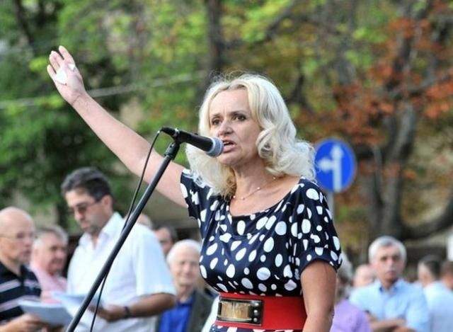 Фаріон просить покарати за державну зраду 148 нардепів від КПУ і Партії регіонів Фаріон просить покарати за державну зраду 148 нардепів від КПУ і Партії регіонів