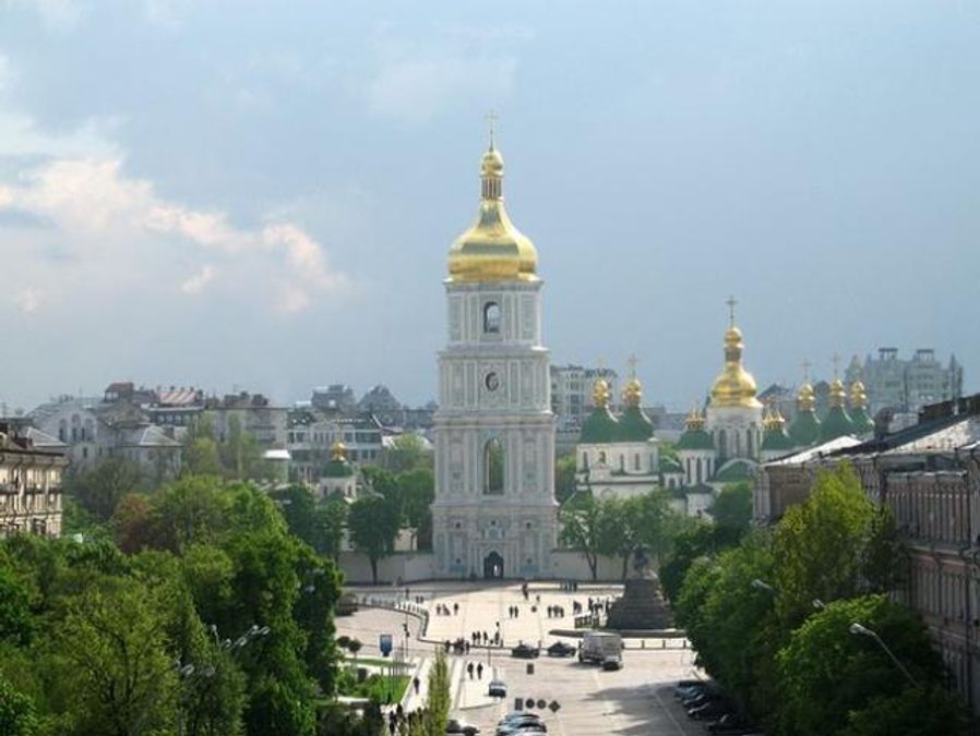 У забудовника забрали землю біля Софії Київської 