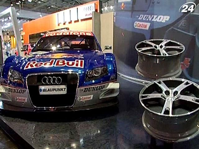 Essen Motor Show у Німеччині представляє тюнінг розкішних автомобілів