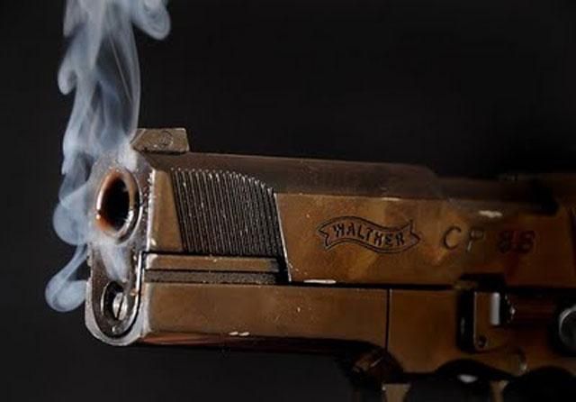 У Єнакієво вбили хлопця, який кидався окурками У Єнакієво вбили хлопця, який кидався окурками