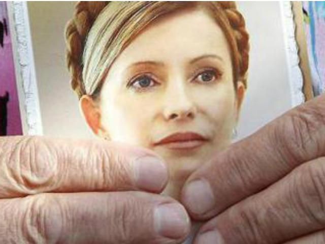 Родственники будут уговаривать Тимошенко ехать в Германию на лечение Родственники будут уговаривать Тимошенко ехать в Германию на лечение