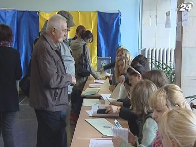 Більшість хоче провести вибори на проблемних округах 22 грудня