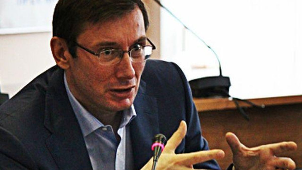 Навальний отримав не 5 років за ґратами, а найвищу трибуну країни, — Луценко Навальний отримав не 5 років за ґратами, а найвищу трибуну країни, — Луценко